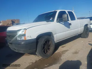 2006 Chevrolet Silverado 1500 LT1 with VIN 2GCEC19V561104319, listed as a IAAI auction lot 41660142 with 208,314 mi miles. Bid and sale history available at carsss.com. Image 2.