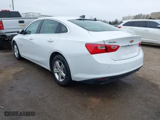 2020 Chevrolet Malibu LS with VIN 1G1ZC5ST9LF132915, listed as a IAAI auction lot 41570162 with 52,382 mi miles. Bid and sale history available at carsss.com. Image 3.