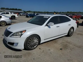 2015 Hyundai Equus Signature with VIN KMHGH4JH9FU100713, listed as a Copart auction lot 51806385 with 107,887 mi miles and Salvage title. Bid and sale history available at DreamBid. Image 1.