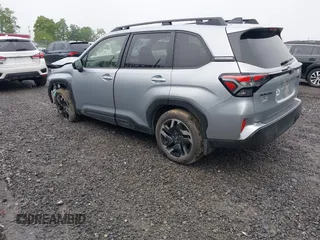 2025 Subaru Forester Limited с VIN JF2SLDRC4SH416319, выставлен на аукционе IAAI как лот 42376011 с пробегом 5 105 миль миль и . История ставок и продаж доступна на DreamBid. Изображение 3.