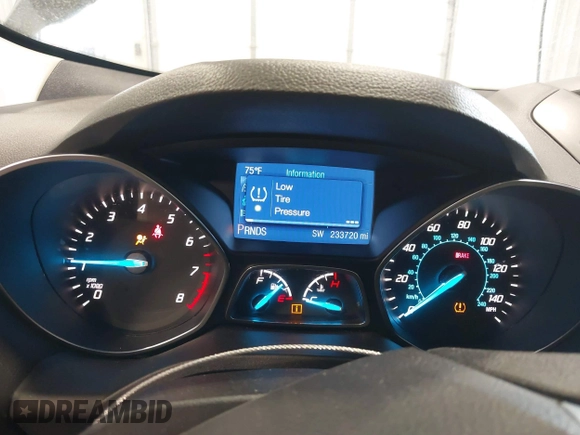 2014 Ford Escape SE with VIN 1FMCU0GX3EUA76540, listed as a IAAI auction lot 41905890 with 233,720 mi miles. Bid and sale history available at carsss.com. Image 7.