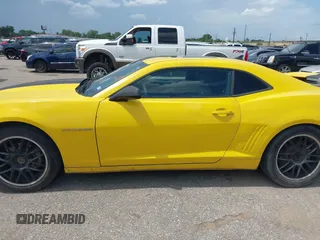 2011 Chevrolet Camaro 1LT with VIN 2G1FF1ED1B9155488, listed as a IAAI auction lot 42656018 with Not provided miles and . Bid and sale history available at DreamBid. Image 14.