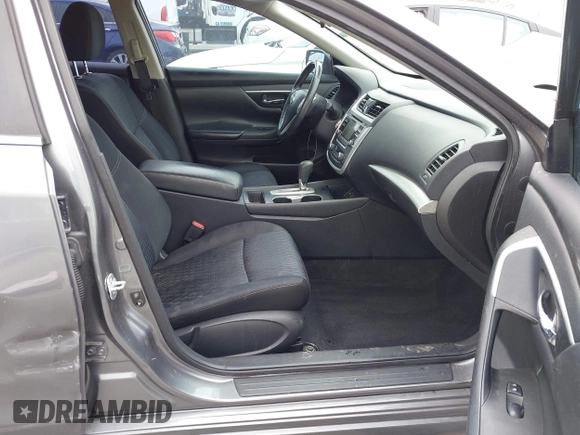 2016 Nissan Altima S z VIN 1N4AL3AP5GC131352, wystawiony jako IAAI lot #42418679 z przebiegiem 106 576 mil mil oraz . Historia ofert i sprzedaży dostępna na DreamBid. Obrazek 5.