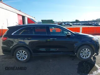 2019 Kia Sorento L with VIN 5XYPG4A36KG574285, listed as a IAAI auction lot 41647367 with 74,808 mi miles. Bid and sale history available at carsss.com. Image 13.