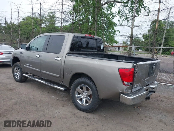 2006 Nissan Titan XE z VIN 1N6BA07A46N505410, wystawiony jako IAAI lot #42345334 z przebiegiem 267 891 mil mil oraz . Historia ofert i sprzedaży dostępna na DreamBid. Obrazek 3.