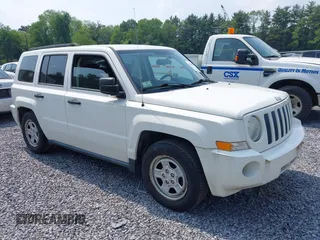 2009 Jeep Patriot Sport z VIN 1J4FT28B69D218995, wystawiony jako IAAI lot #42483899 z przebiegiem 74 515 mil mil oraz . Historia ofert i sprzedaży dostępna na DreamBid. Obrazek 1.