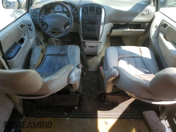 2006 Chrysler Town & Country LWB Touring with VIN 2A8GP54LX6R916753, listed as a Copart auction lot 84253744 with 204,621 mi miles and Non Repairable. Bid and sale history available at carsss.com. Image 8.