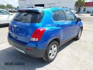 2015 Chevrolet Trax LT with VIN KL7CJLSB0FB118005, listed as a IAAI auction lot 42061422 with 106,873 mi miles. Bid and sale history available at carsss.com. Image 4.