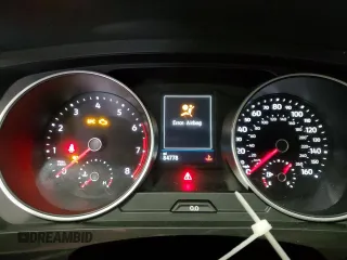 2018 Volkswagen Tiguan SEL с VIN 3VV3B7AX9JM025975, выставлен на аукционе Copart как лот 58786895 с пробегом 84 778 миль миль и Списание • Salvage title. История ставок и продаж доступна на DreamBid. Изображение 9.