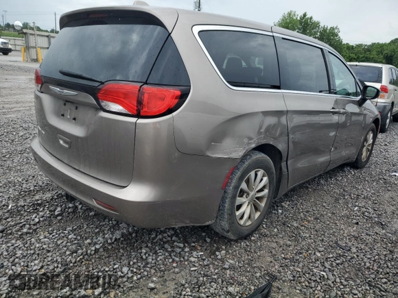 2017 Chrysler Pacifica Touring with VIN 2C4RC1DG6HR552700, listed as a Copart auction lot 61365895 with 128,407 mi miles and Salvage title. Bid and sale history available at DreamBid. Image 3.