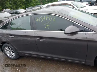 2015 Hyundai Sonata SE z VIN 5NPE24AFXFH150090, wystawiony jako IAAI lot #42341428 z przebiegiem 133 157 mil mil oraz . Historia ofert i sprzedaży dostępna na DreamBid. Obrazek 13.