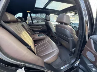 2018 BMW X5 xDrive50i z VIN 5UXKR6C53J0U15144, wystawiony jako Copart lot #58630945 z przebiegiem 204 714 mil mil oraz Tytuł czysty. Historia ofert i sprzedaży dostępna na DreamBid. Obrazek 6.