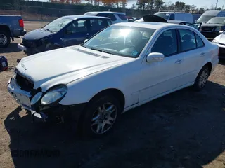 2003 Mercedes-Benz E 320 z VIN WDBUF65JX3A343240, wystawiony jako IAAI lot #41711764 z przebiegiem 128 795 mil mil oraz . Historia ofert i sprzedaży dostępna na DreamBid. Obrazek 2.