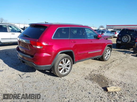 2013 Jeep Grand Cherokee Laredo with VIN 1C4RJEAG3DC631987, listed as a IAAI auction lot 41240182 with 186,193 mi miles. Bid and sale history available at carsss.com. Image 4.