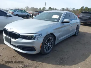 2019 BMW 5 Series 530i xDrive z VIN WBAJA7C52KWW48938, wystawiony jako IAAI lot #41588191 z przebiegiem 50 052 mil mil oraz . Historia ofert i sprzedaży dostępna na DreamBid. Obrazek 17.