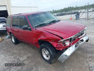 1996 Ford Explorer XLT z VIN 1FMDU32P0TZA22044, wystawiony jako IAAI lot #40219133 z przebiegiem 297 935 mil mil oraz . Historia ofert i sprzedaży dostępna na DreamBid. Obrazek 1.