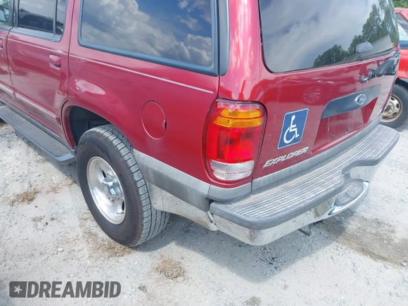 2000 Ford Explorer XLT с VIN 1FMZU63E1YZA28642, выставлен на аукционе IAAI как лот 42662798 с пробегом 306 329 миль миль и . История ставок и продаж доступна на DreamBid. Изображение 6.
