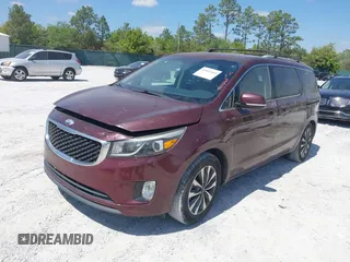 2015 Kia Sedona EX with VIN KNDMC5C19F6018139, listed as a IAAI auction lot 42031165 with 136,484 mi miles. Bid and sale history available at carsss.com. Image 17.