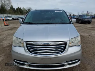 2011 Chrysler Town & Country Touring z VIN 2A4RR5DG9BR720174, wystawiony jako Copart lot #54435885 z przebiegiem 168 089 mil mil oraz Szkoda całkowita • Salvage title. Historia ofert i sprzedaży dostępna na DreamBid. Obrazek 5.
