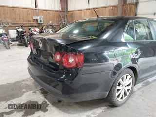 2010 Volkswagen Jetta Limited Edition with VIN 3VWAZ7AJ4AM114279, listed as a IAAI auction lot 42474290 with 170,585 mi miles and . Bid and sale history available at DreamBid. Image 13.