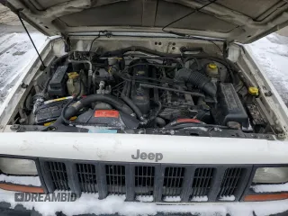 1997 Jeep Cherokee Sport with VIN 1J4FJ68S2VL566709, listed as a Copart auction lot 44800385 with 191,654 mi miles and Non Repairable. Bid and sale history available at carsss.com. Image 11.