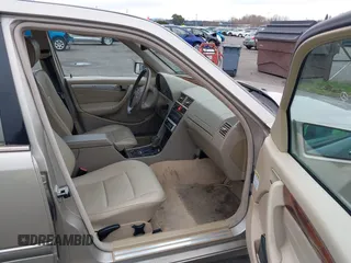 1998 Mercedes-Benz C 230/260/280/320 with VIN WDBHA23G8WA610332, listed as a IAAI auction lot 41772716 with 248,664 mi miles and . Bid and sale history available at carsss.com. Image 5.