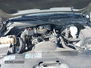 2003 Chevrolet Silverado 1500 LS with VIN 2GCEC19X231278362, listed as a IAAI auction lot 41858074 with 147,654 mi miles. Bid and sale history available at carsss.com. Image 10.