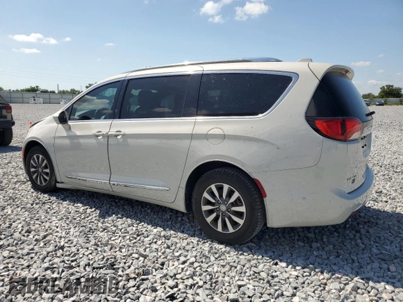 2020 Chrysler Pacifica Touring L Plus z VIN 2C4RC1EG4LR110425, wystawiony jako Copart lot #57892245 z przebiegiem 67 368 mil mil oraz Nie do naprawy • Non repairable. Historia ofert i sprzedaży dostępna na DreamBid. Obrazek 2.