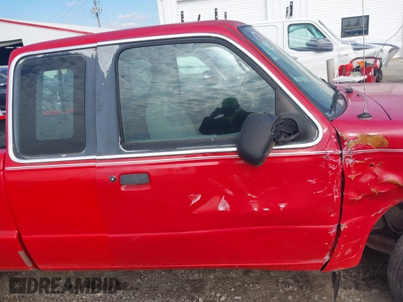 2003 Mazda B-Series 2WD Truck SE with VIN 4F4YR46V33TM13768, listed as a IAAI auction lot 41351910 with 212,641 mi miles. Bid and sale history available at carsss.com. Image 12.