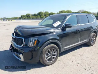 2024 Kia Telluride LX z VIN 5XYP24GC6RG482724, wystawiony jako IAAI lot #41806081 z przebiegiem 37 700 mil mil oraz . Historia ofert i sprzedaży dostępna na DreamBid. Obrazek 2.