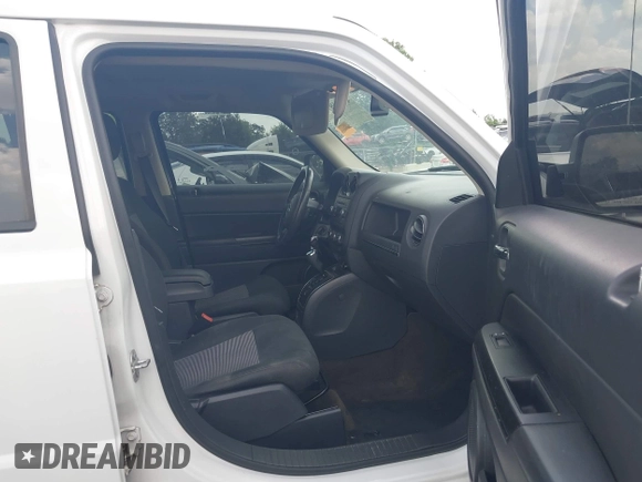 2017 Jeep Patriot Latitude with VIN 1C4NJPFB2HD183099, listed as a IAAI auction lot 42566972 with 99,360 mi miles and . Bid and sale history available at DreamBid. Image 5.