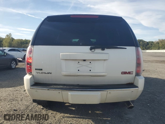 2010 GMC Yukon Denali with VIN 1GKUKEEF5AR266587, listed as a Copart auction lot 72511444 with 245,379 mi miles and Clean Title. Bid and sale history available at carsss.com. Image 6.