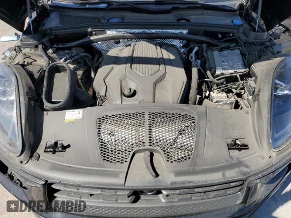 2023 Porsche Macan with VIN WP1AA2A50PLB01554, listed as a Copart auction lot 44022365 with 31,549 mi miles and Salvage title. Bid and sale history available at DreamBid. Image 13.