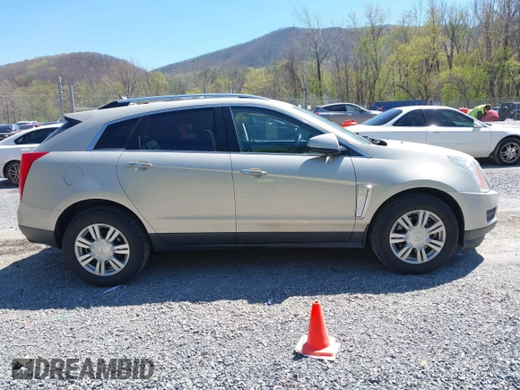 2013 Cadillac SRX Luxury Collection with VIN 3GYFNCE33DS600195, listed as a IAAI auction lot 42026606 with 136,592 mi miles. Bid and sale history available at carsss.com. Image 13.