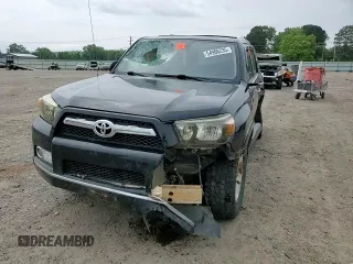 2011 Toyota 4Runner SR5 z VIN JTEZU5JRXB5028654, wystawiony jako Copart lot #54906235 z przebiegiem 164 438 mil mil oraz Szkoda całkowita • Salvage title. Historia ofert i sprzedaży dostępna na DreamBid. Obrazek 14.