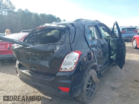 2022 Chevrolet Trax LT with VIN KL7CJPSM4NB534680, listed as a IAAI auction lot 41706535 with 104,130 mi miles. Bid and sale history available at carsss.com. Image 4.