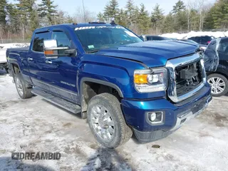 2015 GMC Sierra 2500HD available WiFi Denali with VIN 1GT120E8XFF623208, listed as a IAAI auction lot 41607260 with 98,032 mi miles. Bid and sale history available at carsss.com. Image 1.