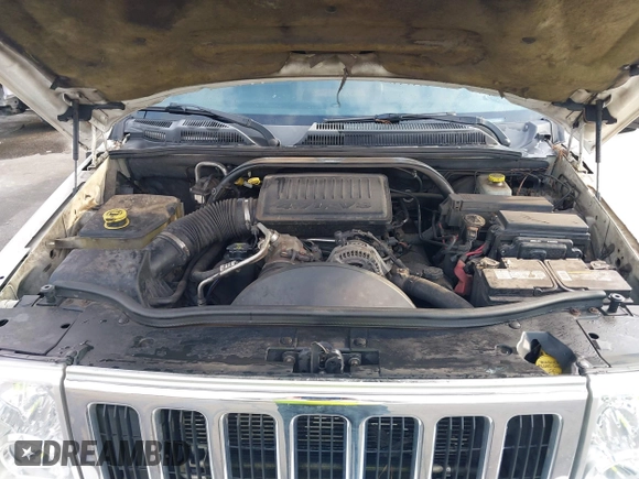 2006 Jeep Commander Limited with VIN 1J8HH58N46C144420, listed as a IAAI auction lot 41509090 with 241,477 mi miles and . Bid and sale history available at DreamBid. Image 10.