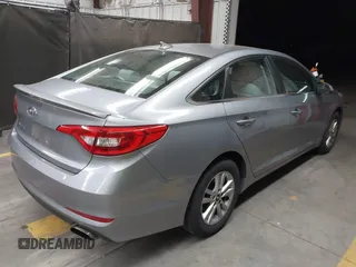 2017 Hyundai Sonata SE with VIN 5NPE24AFXHH489693, listed as a IAAI auction lot 41478117 with 115,043 mi miles. Bid and sale history available at carsss.com. Image 4.