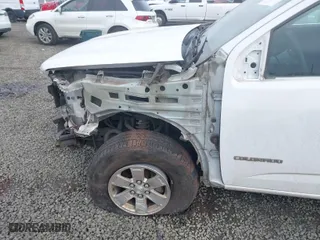 2020 Chevrolet Colorado 4WD Work Truck with VIN 1GCHTBEN5L1250049, listed as a IAAI auction lot 41515398 with 181,762 mi miles. Bid and sale history available at carsss.com. Image 19.