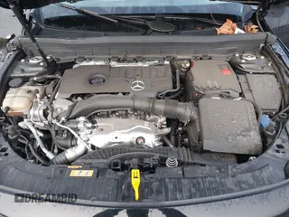 2021 Mercedes-Benz GLB 250 z VIN W1N4M4GB3MW107480, wystawiony jako IAAI lot #41827300 z przebiegiem 45 967 mil mil oraz . Historia ofert i sprzedaży dostępna na DreamBid. Obrazek 10.