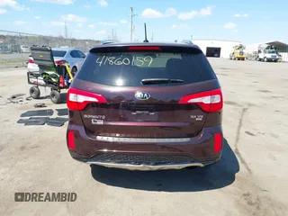 2014 Kia Sorento SX with VIN 5XYKW4A73EG458059, listed as a IAAI auction lot 41860159 with 140,644 mi miles. Bid and sale history available at carsss.com. Image 17.