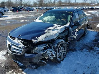 2014 Mercedes-Benz E 550 Sport with VIN WDDHF9BB5EA923294, listed as a IAAI auction lot 41588318 with 141,510 mi miles and . Bid and sale history available at DreamBid. Image 2.