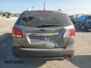 2012 Kia Sorento LX with VIN 5XYKTDA62CG228798, listed as a Copart auction lot 68251484 with 118,618 mi miles and Salvage Title. Bid and sale history available at carsss.com. Image 6.
