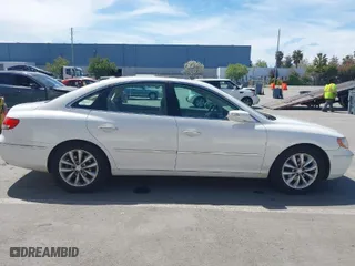 2008 Hyundai Azera Limited with VIN KMHFC46F78A311138, listed as a IAAI auction lot 42004678 with 91,444 mi miles. Bid and sale history available at carsss.com. Image 13.