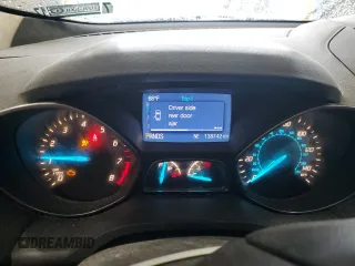 2013 Ford Escape SE z VIN 1FMCU0GX0DUD63803, wystawiony jako Copart lot #55915525 z przebiegiem 138 742 mil mil oraz Szkoda całkowita • Salvage title. Historia ofert i sprzedaży dostępna na DreamBid. Obrazek 9.