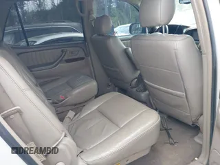 2006 Toyota Sequoia Limited with VIN 5TDZT38A46S269380, listed as a IAAI auction lot 41941588 with 285,464 mi miles and . Bid and sale history available at DreamBid. Image 8.