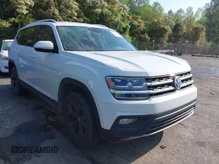 2018 Volkswagen Atlas SE with VIN 1V2CR2CAXJC548220, listed as a IAAI auction lot 41983957 with 118,371 mi miles and . Bid and sale history available at DreamBid. Image 1.