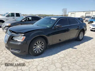 2012 Chrysler 300 with VIN 2C3CCAAG0CH114154, listed as a Copart auction lot 50944015 with 231,439 mi miles and Salvage Title. Bid and sale history available at carsss.com. Image 1.