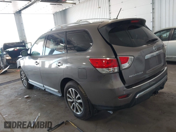 2014 Nissan Pathfinder SV with VIN 5N1AR2MM8EC677978, listed as a IAAI auction lot 42226299 with 159,939 mi miles and . Bid and sale history available at DreamBid. Image 3.